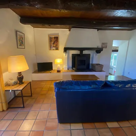 Casa de Férias De Linas Saint-Georges-de-Luzençon